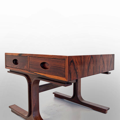 Tables de chevet en bois G. Frattini pour Bernini, années 50