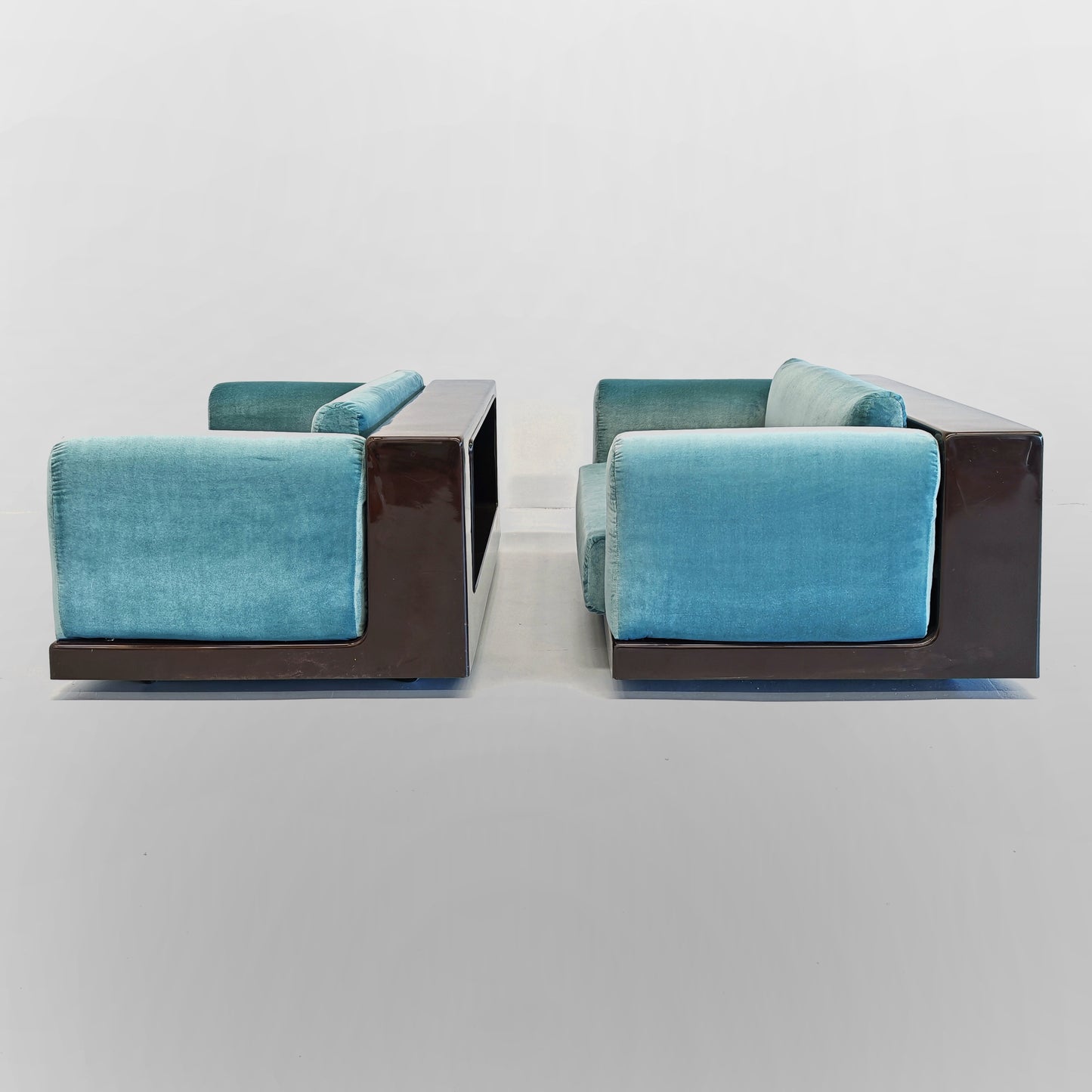 Coppia di poltrone in velluto celeste mod. "Gradual" Cini Boeri per Gavina anni 70