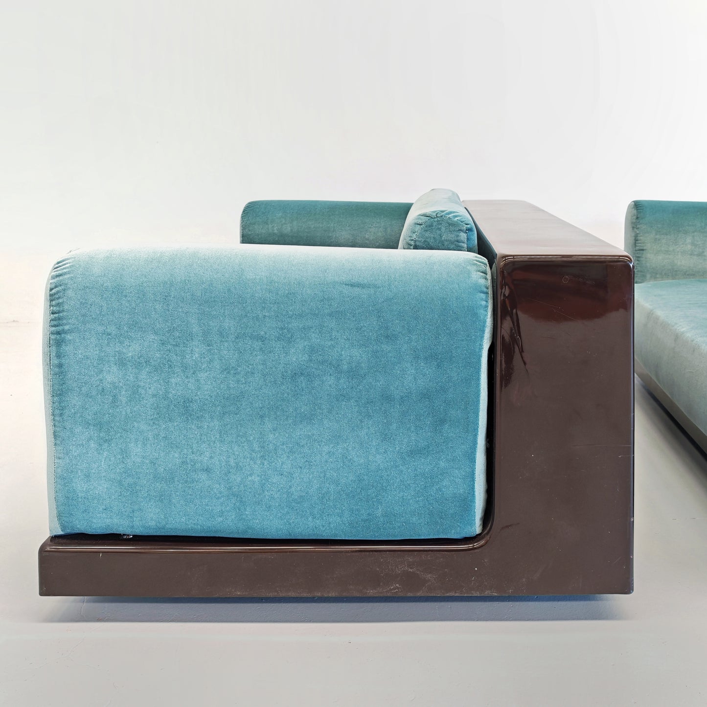 Coppia di poltrone in velluto celeste mod. "Gradual" Cini Boeri per Gavina anni 70