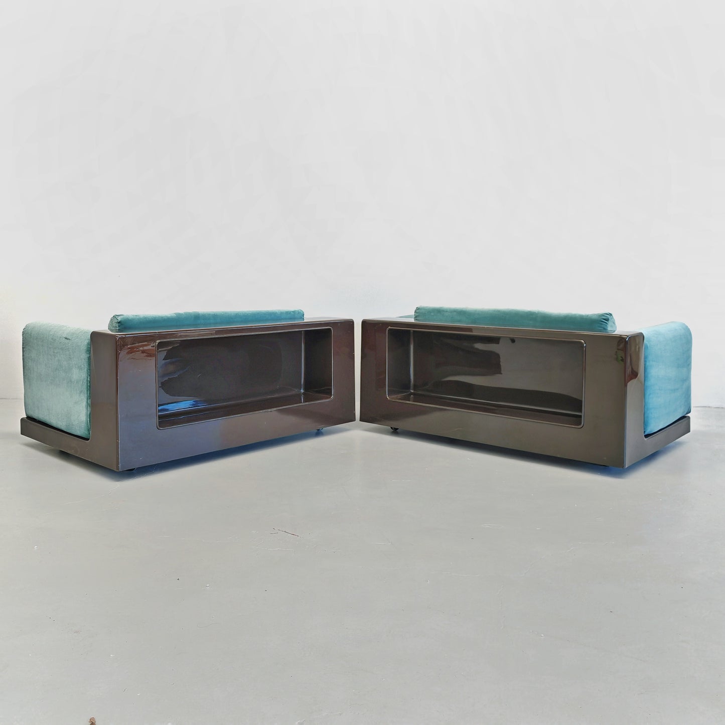 Coppia di poltrone in velluto celeste mod. "Gradual" Cini Boeri per Gavina anni 70