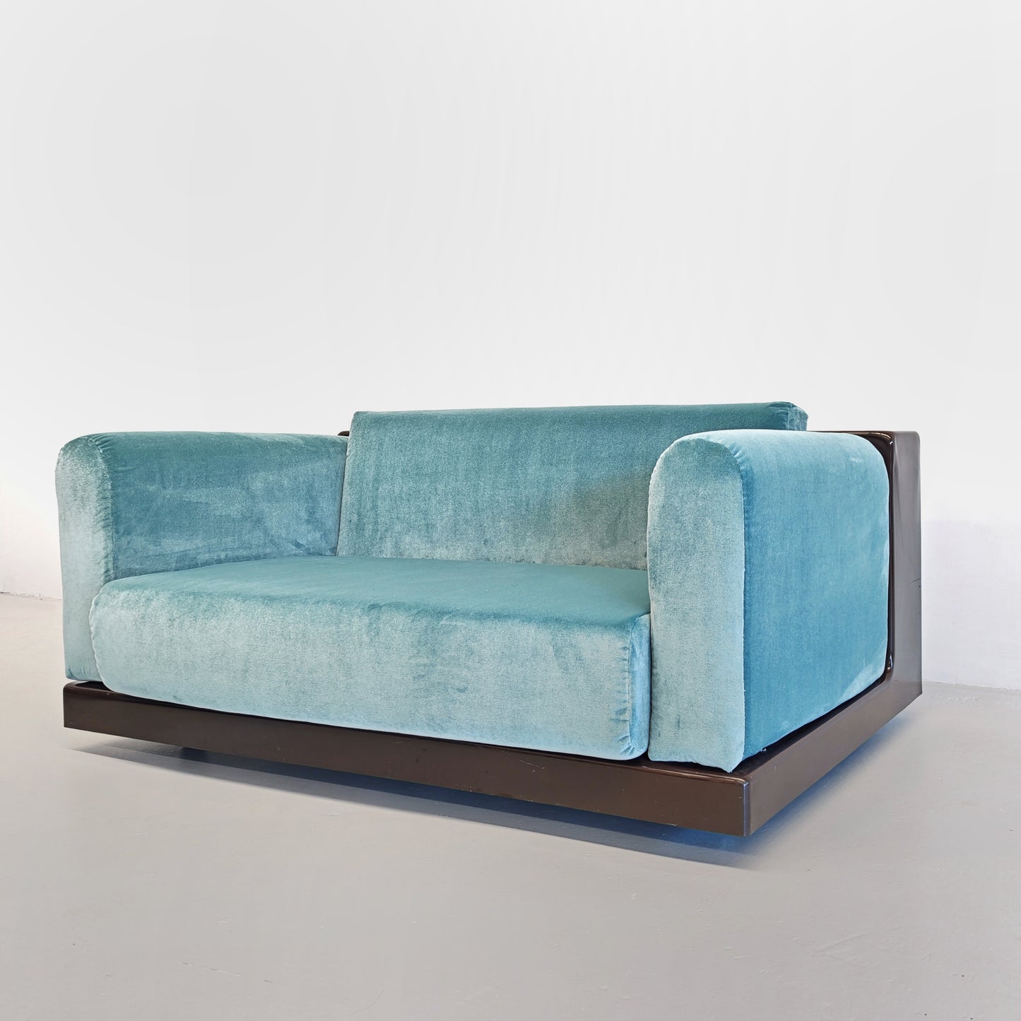 Coppia di poltrone in velluto celeste mod. "Gradual" Cini Boeri per Gavina anni 70