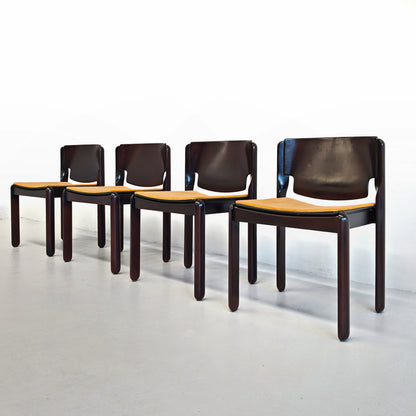 Ensemble de 4 chaises Modèle 122 Vico Magistretti pour Cassina, années 70