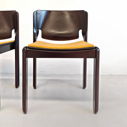 Ensemble de 4 chaises Modèle 122 Vico Magistretti pour Cassina, années 70