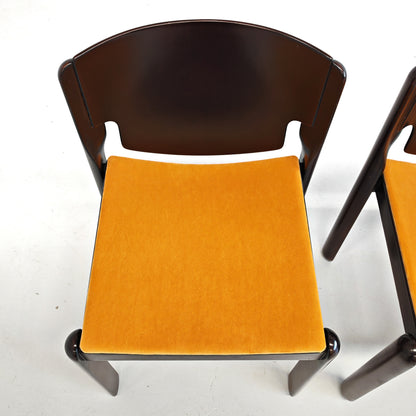 Ensemble de 4 chaises Modèle 122 Vico Magistretti pour Cassina, années 70
