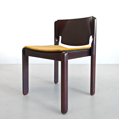 Ensemble de 4 chaises Modèle 122 Vico Magistretti pour Cassina, années 70