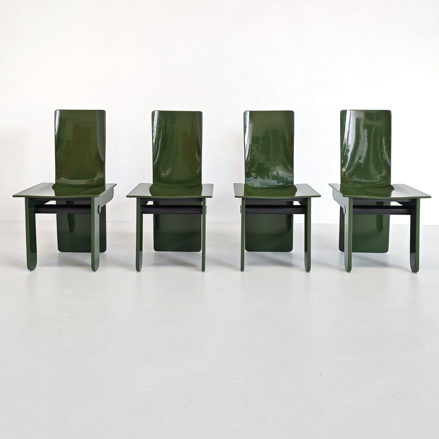 Set di 4 sedie laccate verde inglese Carlo Scarpa per Gavina anni 70