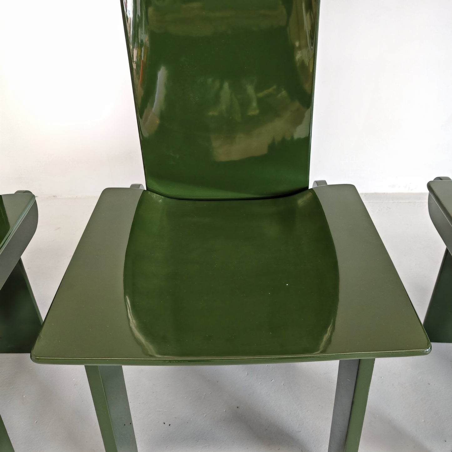 Set di 4 sedie laccate verde inglese Carlo Scarpa per Gavina anni 70
