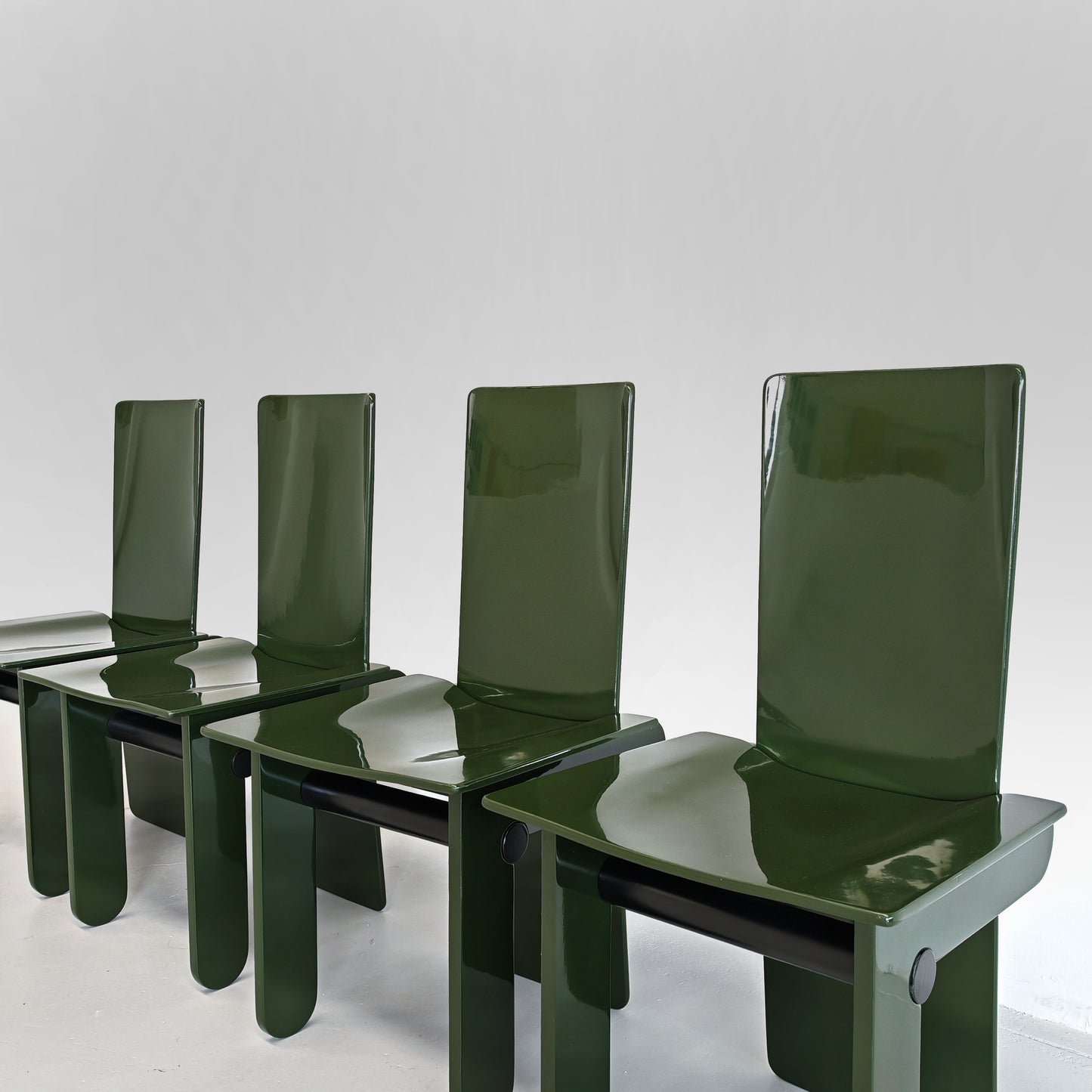 Set di 4 sedie laccate verde inglese Carlo Scarpa per Gavina anni 70
