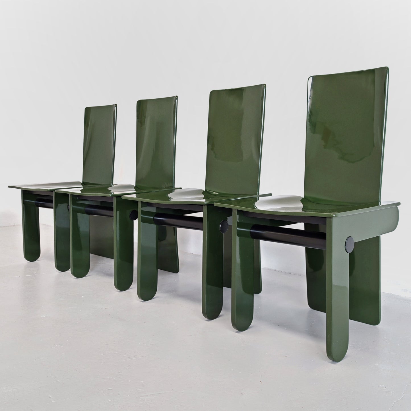Set di 4 sedie laccate verde inglese Carlo Scarpa per Gavina anni 70