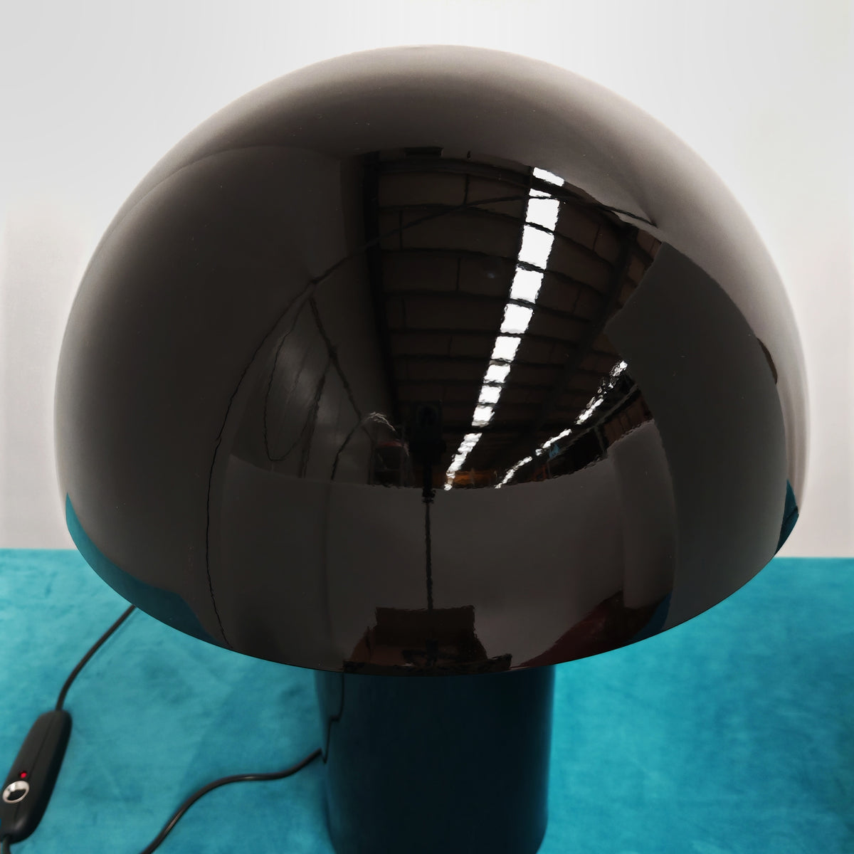 Lampe de table "Atollo" (Grande) Vico Magistretti pour Oluce métal noir