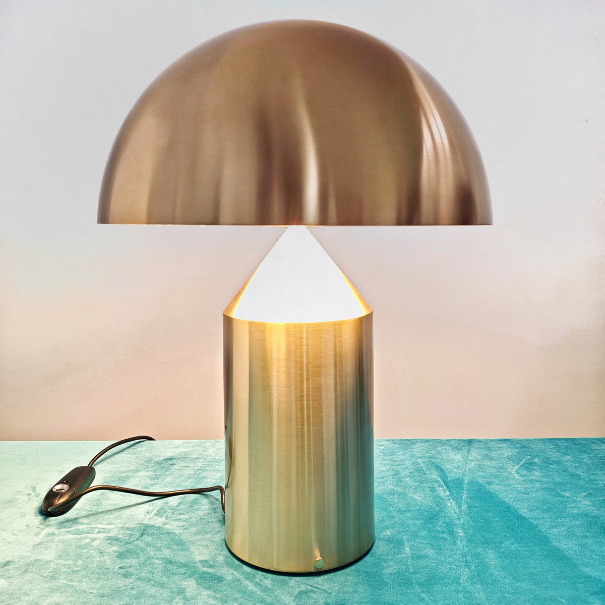 Lampe Atollo (Grande) Vico Magistretti pour Oluce métal or