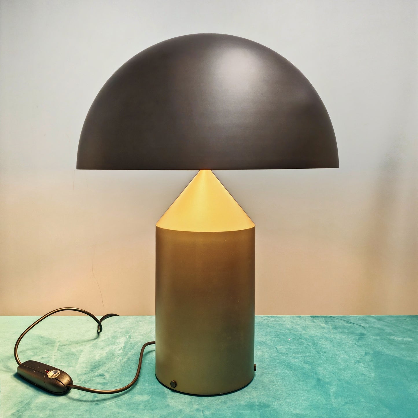 Lampada Atollo (Grande) Vico Magistretti per Oluce Metallo Bronzo