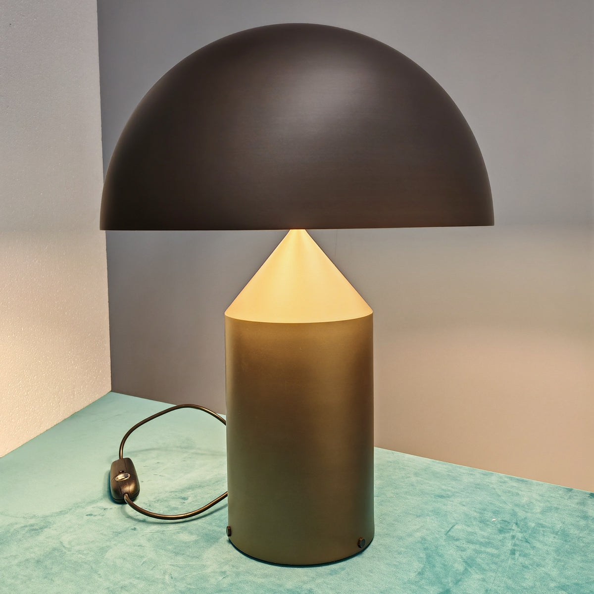 Lampada Atollo (Grande) Vico Magistretti per Oluce Metallo Bronzo