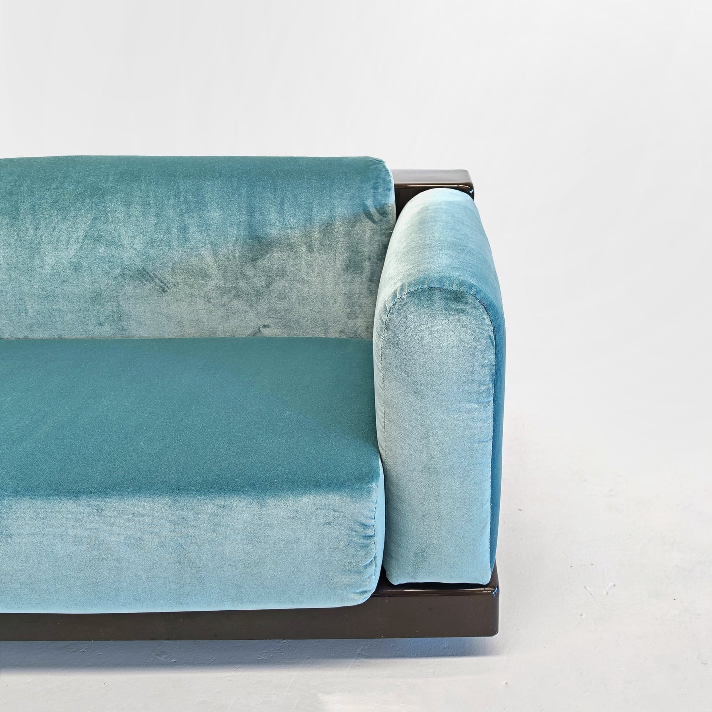 Coppia di poltrone in velluto celeste mod. "Gradual" Cini Boeri per Gavina anni 70