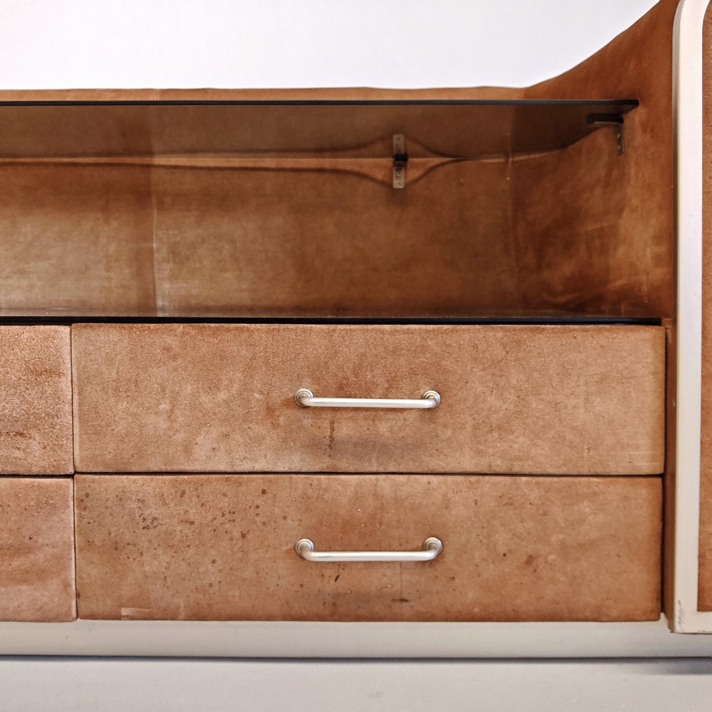 Comò cassettiera in suede vintage anni 70