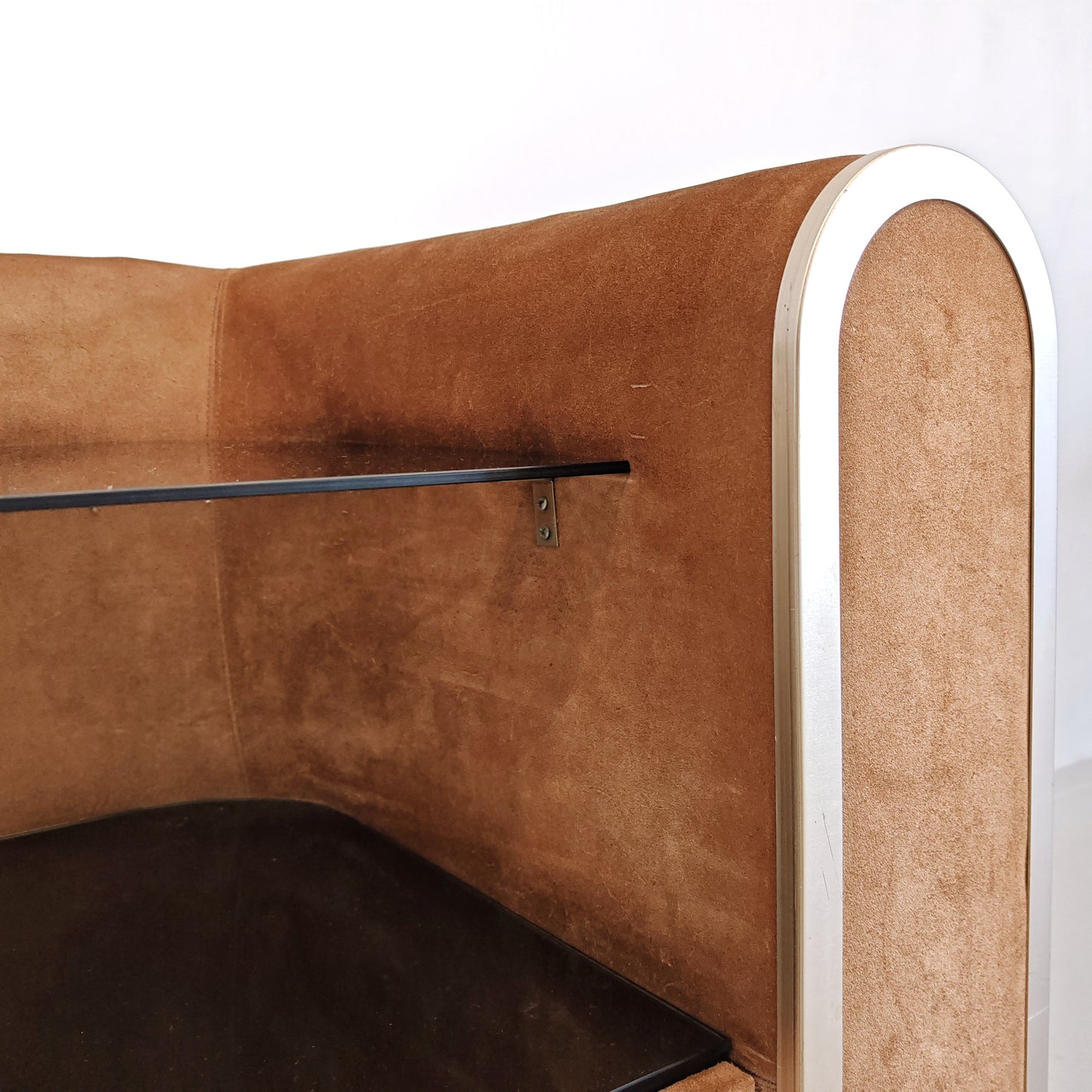 Comò cassettiera in suede vintage anni 70