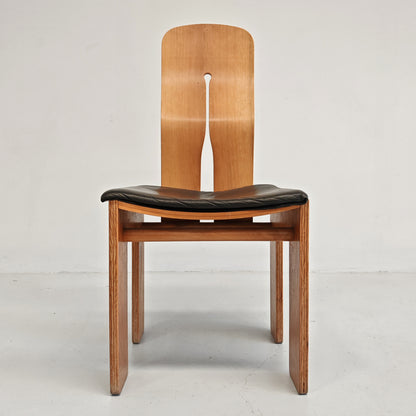 Sedia in noce e pelle nera modello 765 Carlo scarpa per Bernini anni 70