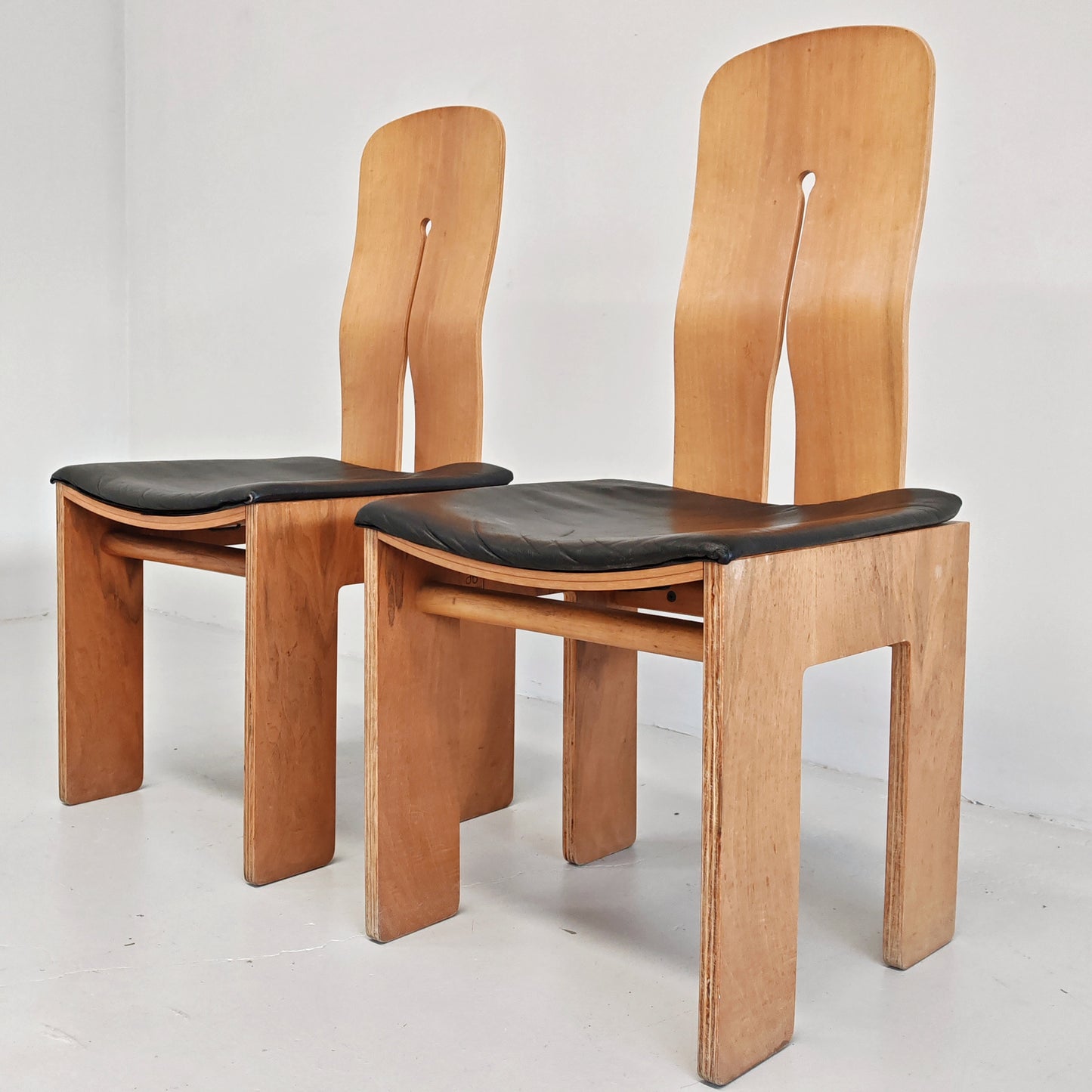 Coppia sedie 765 Carlo Scarpa per Bernini anni 70