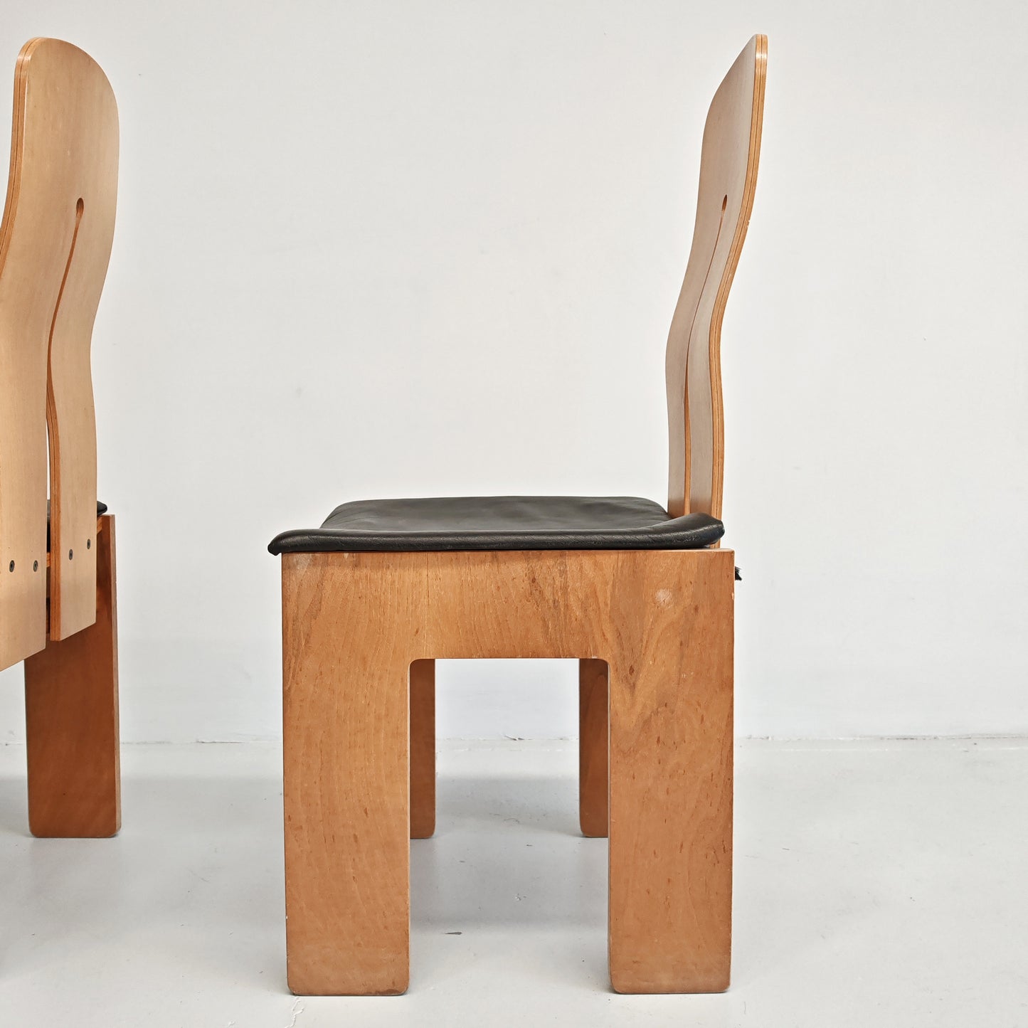 Coppia sedie 765 Carlo Scarpa per Bernini anni 70