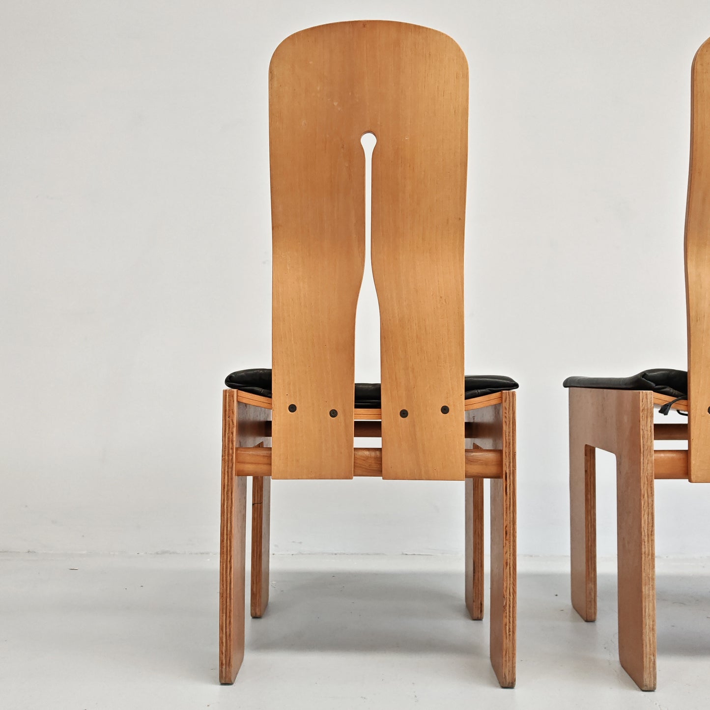 Coppia sedie 765 Carlo Scarpa per Bernini anni 70