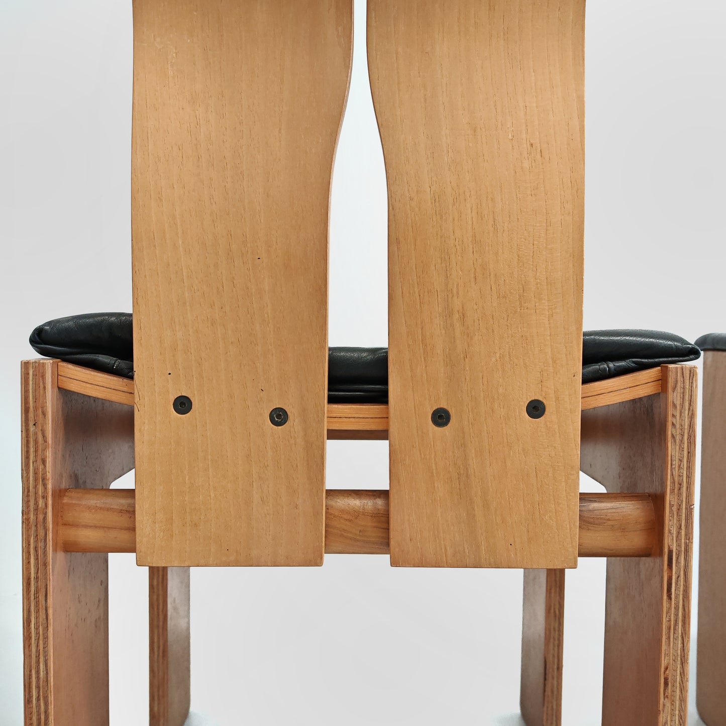 Coppia sedie 765 Carlo Scarpa per Bernini anni 70