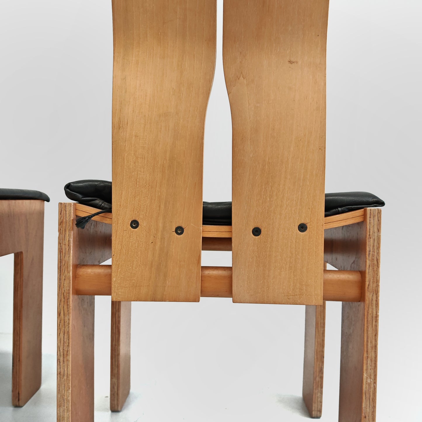 Coppia sedie 765 Carlo Scarpa per Bernini anni 70