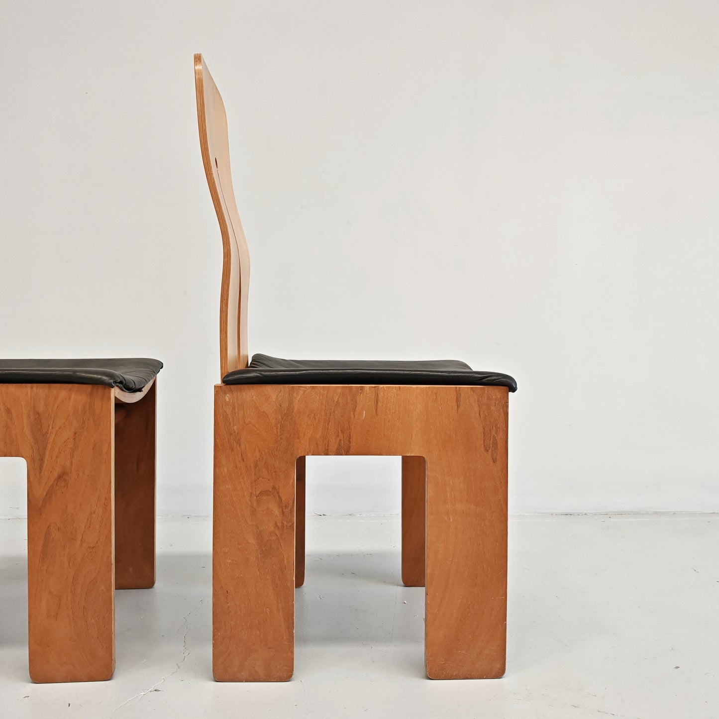 Coppia sedie 765 Carlo Scarpa per Bernini anni 70