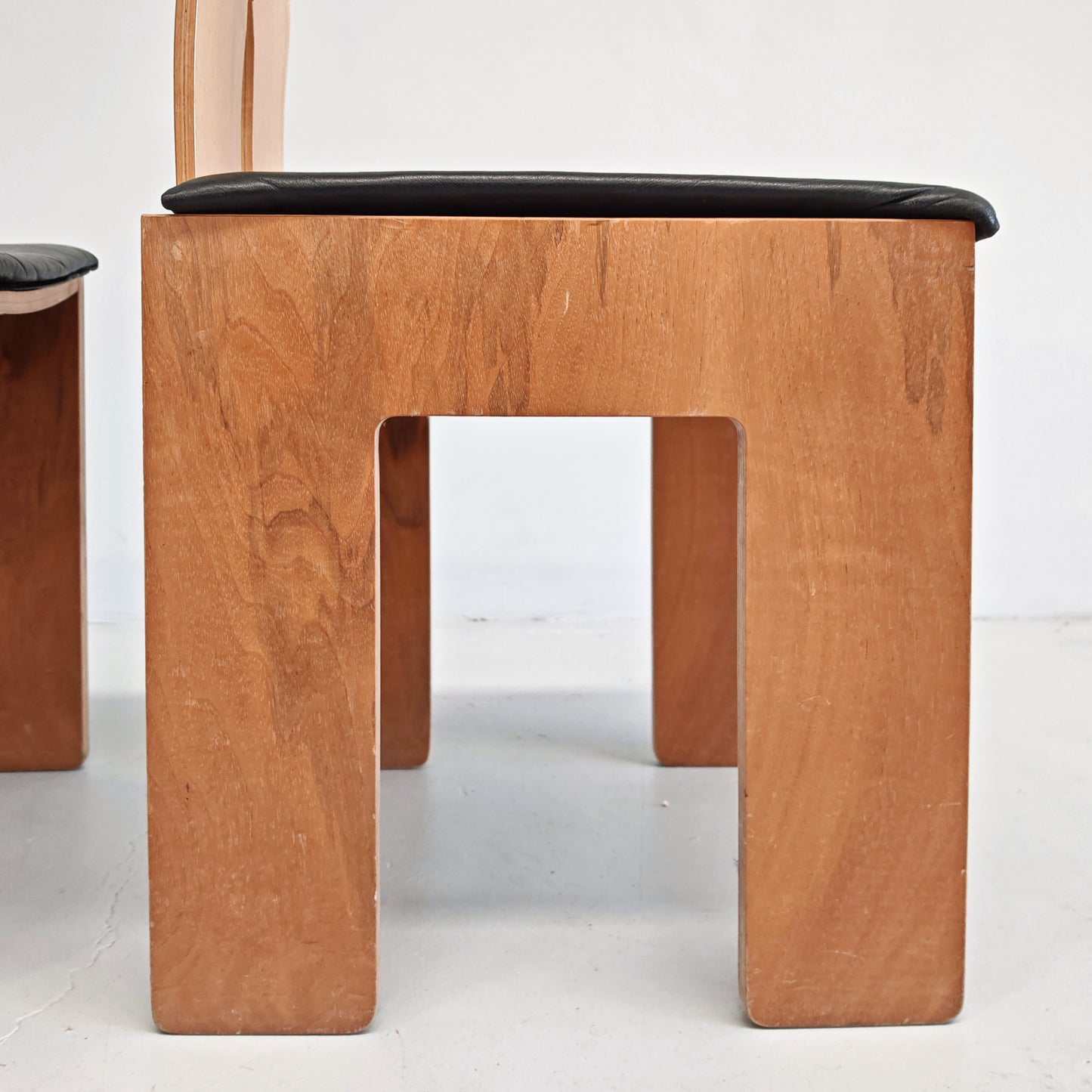 Coppia sedie 765 Carlo Scarpa per Bernini anni 70