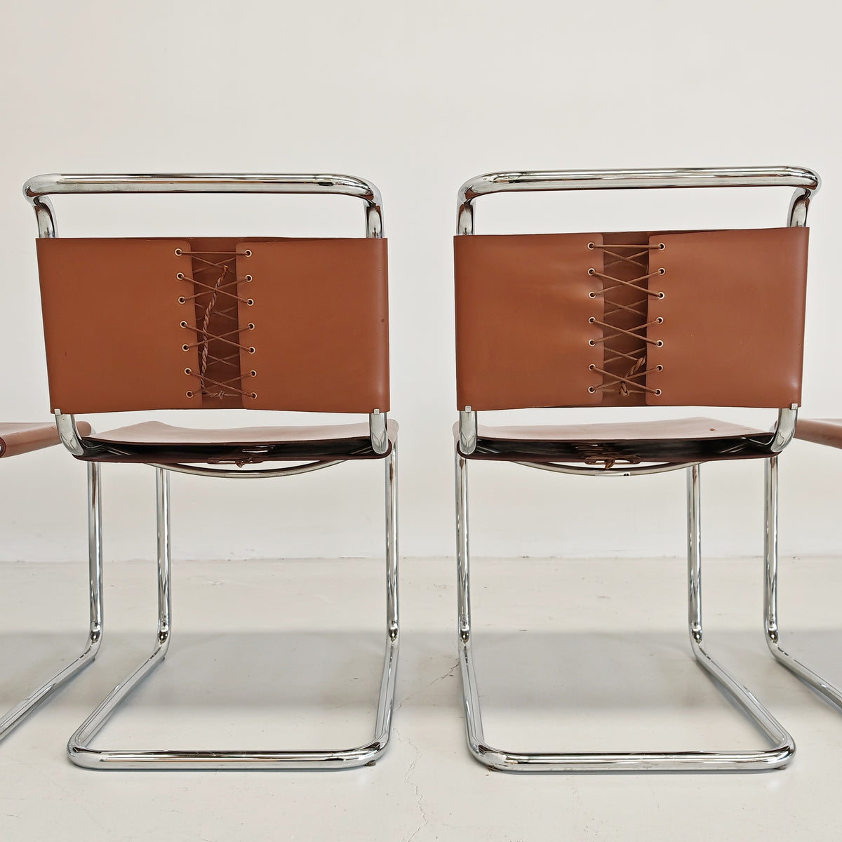 8 Sedie in cuoio e tubolare modello Spoleto Knoll International anni 70