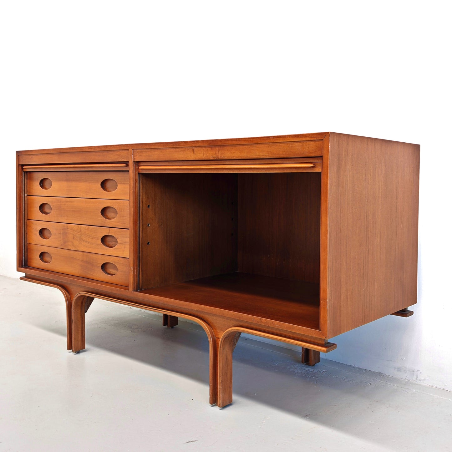 Credenza in legno chiaro vintage anni 60 Attribuita a Gianfranco Frattini (B)