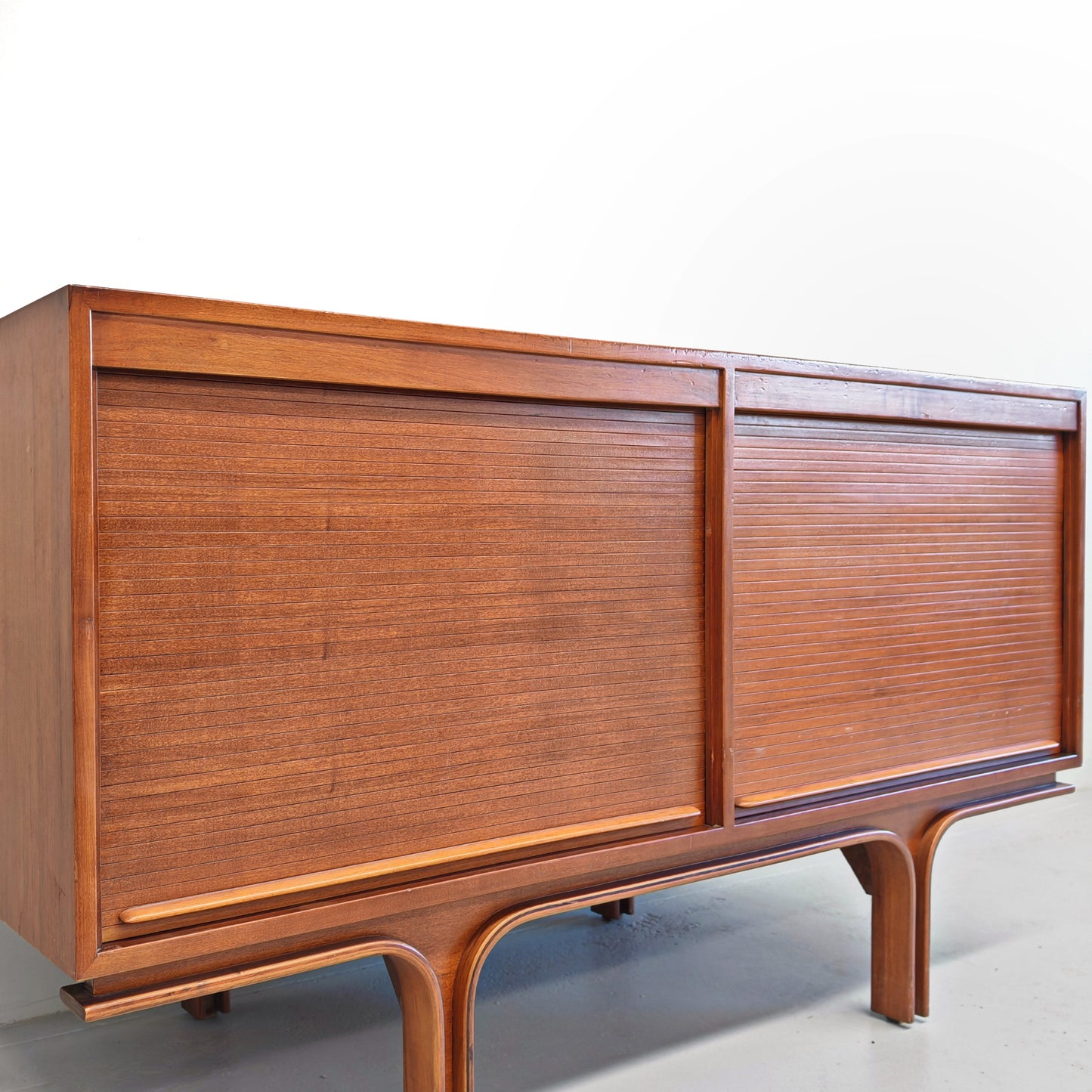 Credenza in legno chiaro vintage anni 60 Attribuita a Gianfranco Frattini (B)