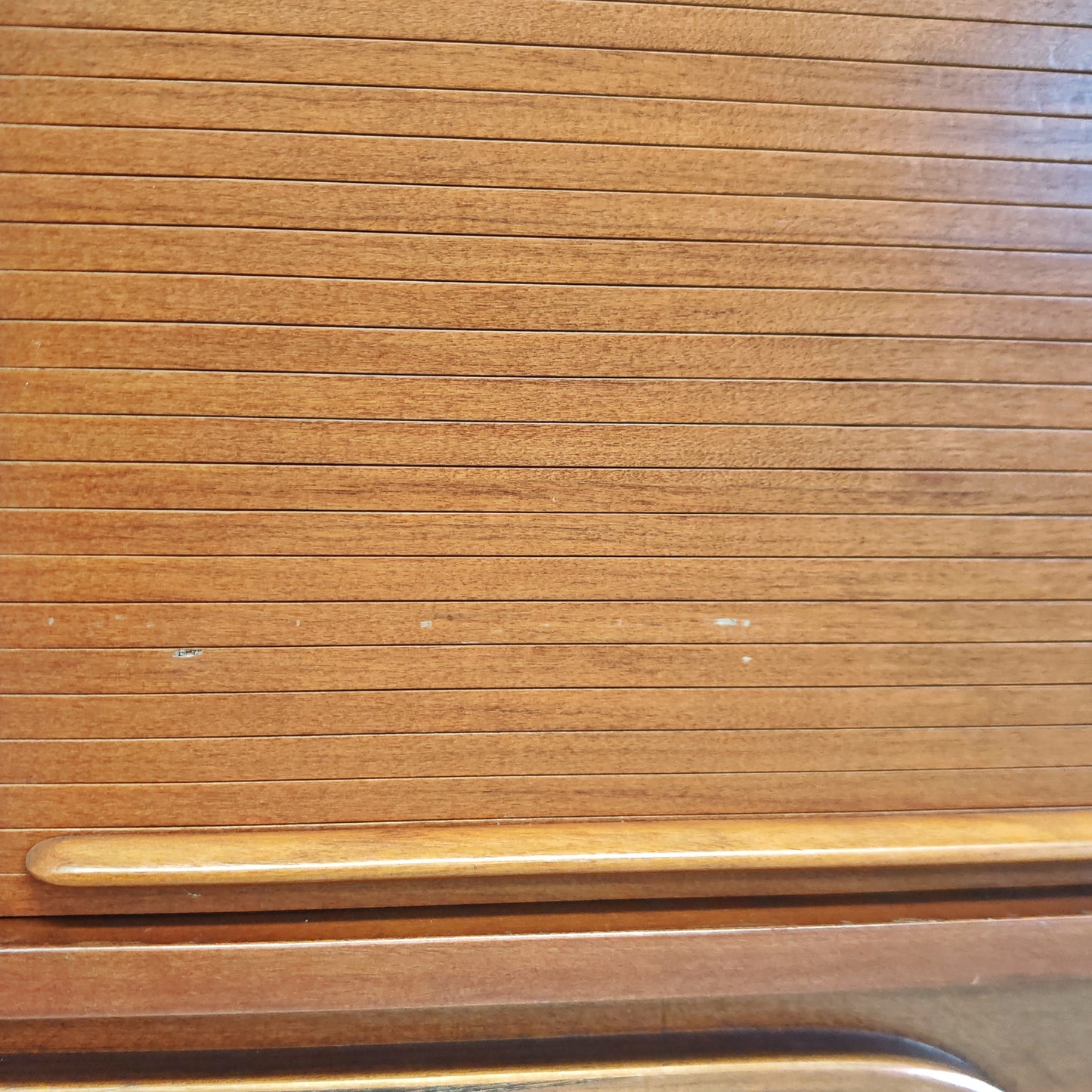 Credenza in legno chiaro vintage anni 60 Attribuita a Gianfranco Frattini (B)