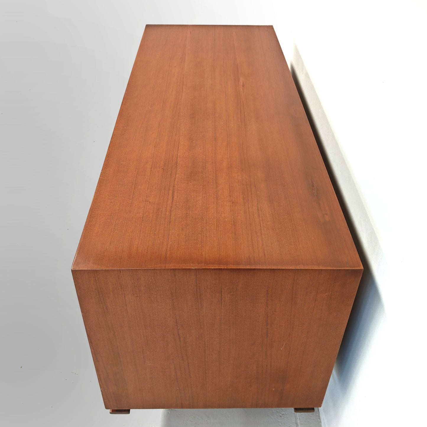 Credenza in legno chiaro vintage anni 60 Attribuita a Gianfranco Frattini (B)
