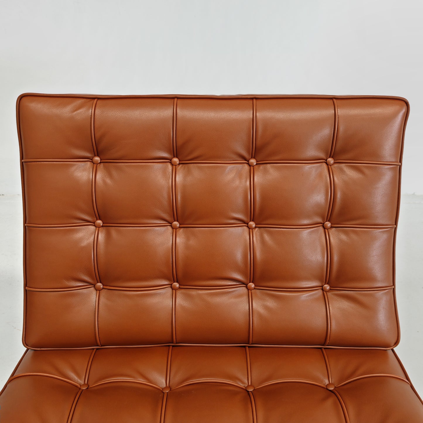 Coppia di ICONICHE POLTRONE IN PELLE COGNAC Tabacco Poltrone Barcelona Ludwig Mies van der Rohe per Knoll