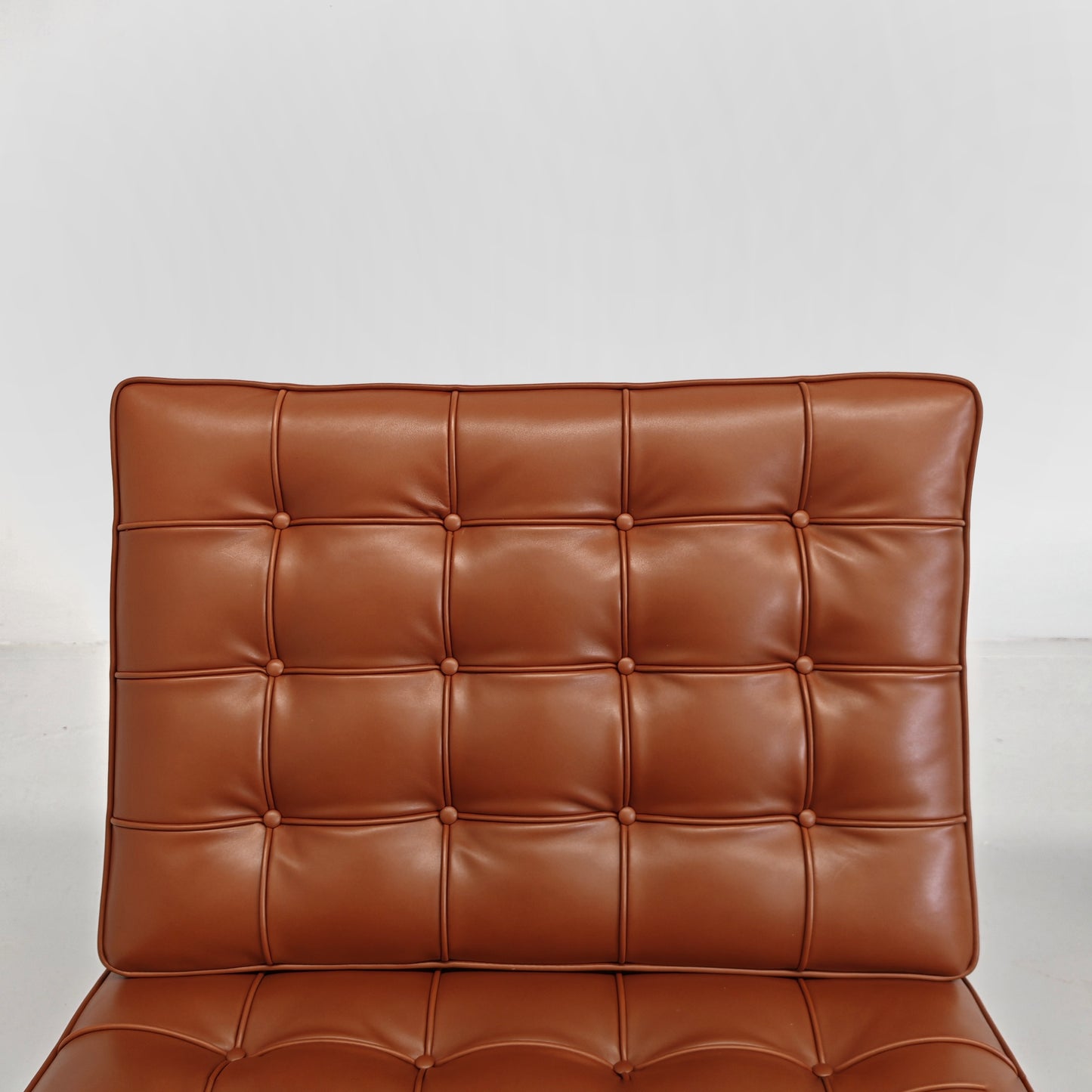 Coppia di ICONICHE POLTRONE IN PELLE COGNAC Tabacco Poltrone Barcelona Ludwig Mies van der Rohe per Knoll
