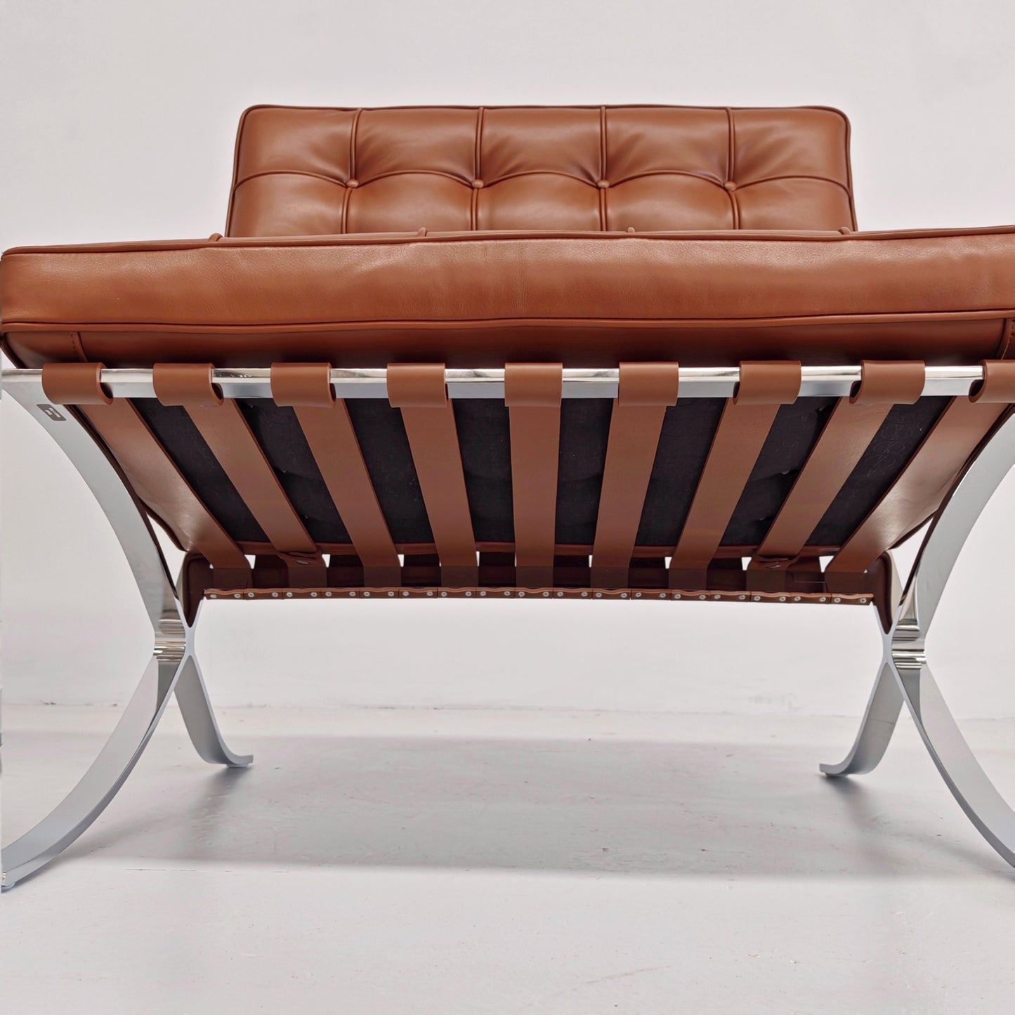 Coppia di ICONICHE POLTRONE IN PELLE COGNAC Tabacco Poltrone Barcelona Ludwig Mies van der Rohe per Knoll