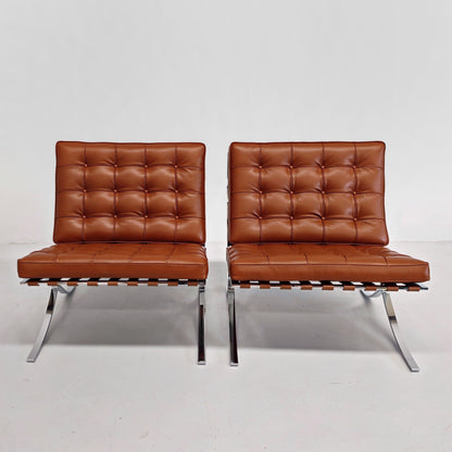 Coppia di ICONICHE POLTRONE IN PELLE COGNAC Tabacco Poltrone Barcelona Ludwig Mies van der Rohe per Knoll