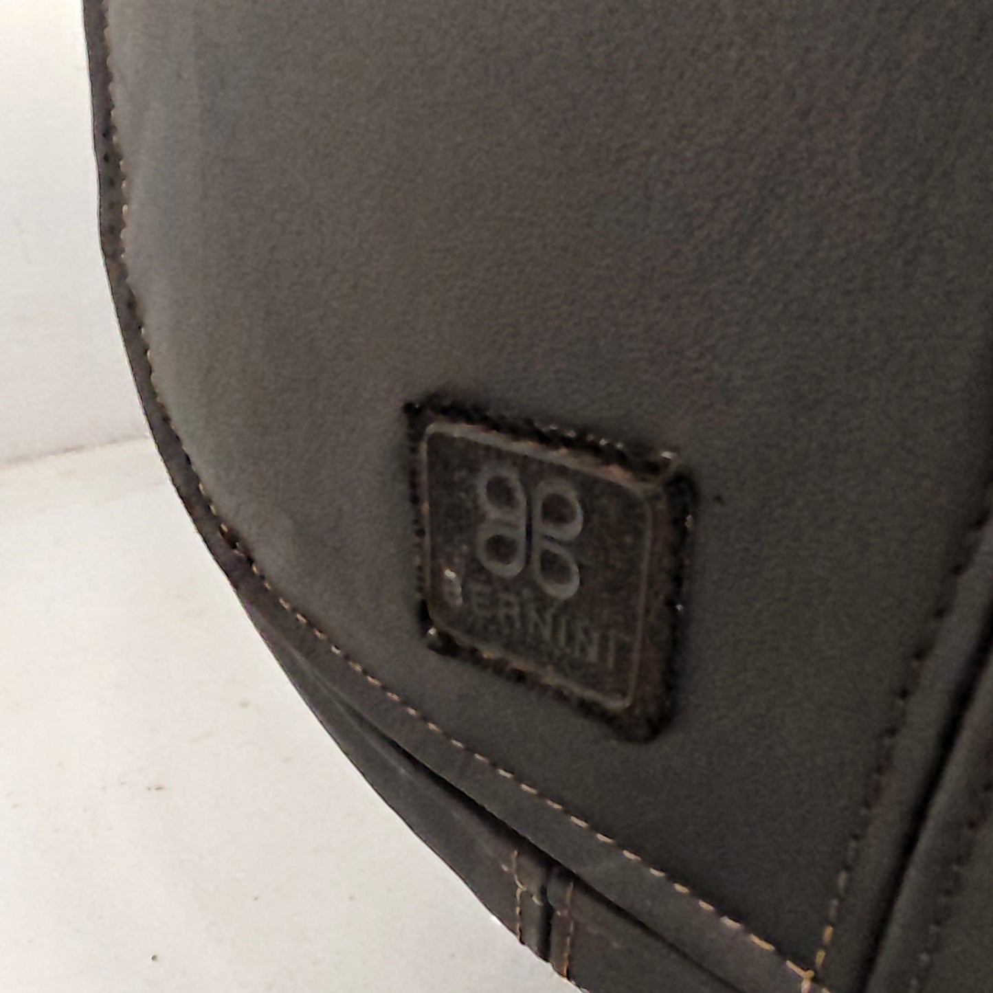 Divano pelle nera Franco Poli per Bernini anni 80