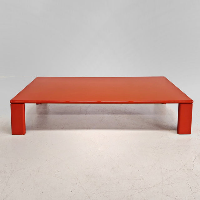 Table basse rectangulaire laquée rouge/orange Ming de K. Takahama pour Simon Gavina, années 70
