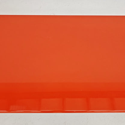 Table basse rectangulaire laquée rouge/orange Ming de K. Takahama pour Simon Gavina, années 70