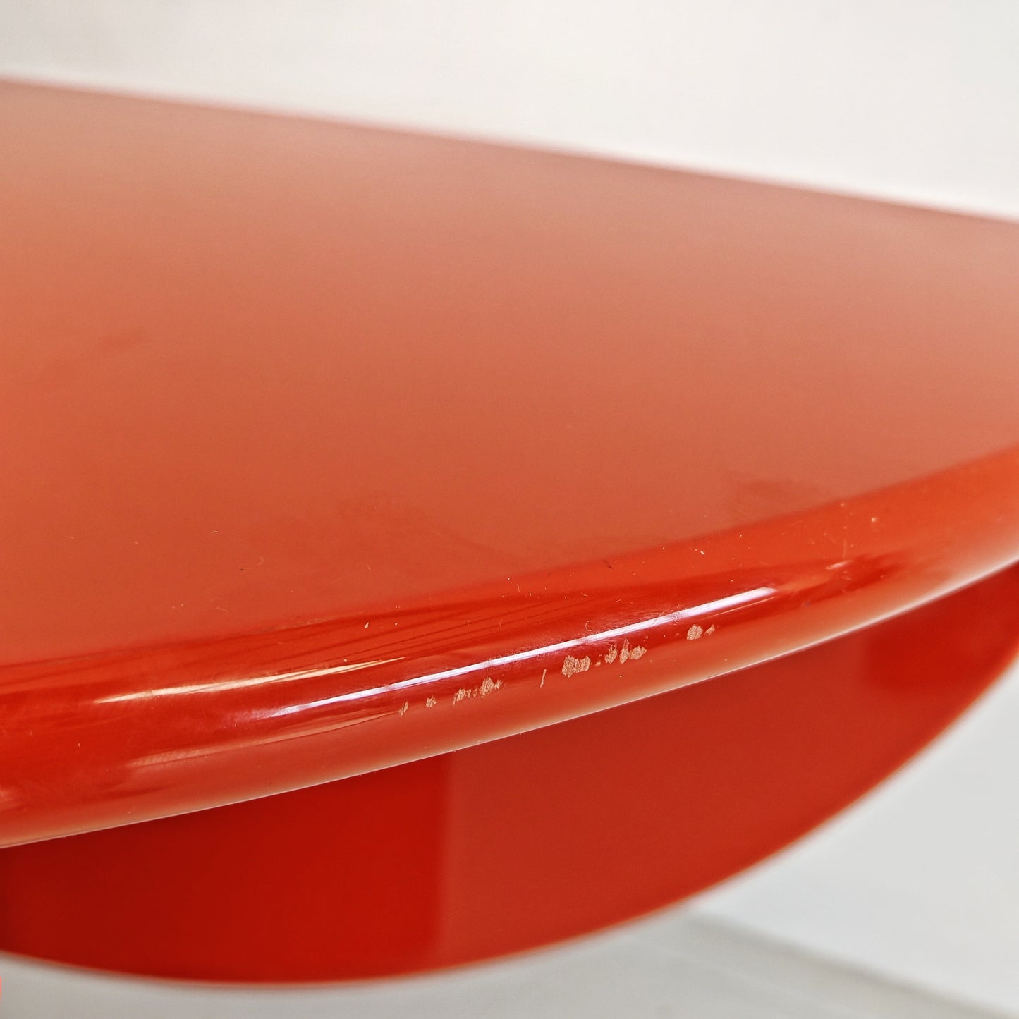 Tavolo / Consolle Rosso Arancio "Antella" Kazuhide Takahama per Studio Simon anni 70