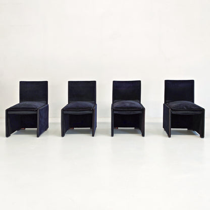 Set di 4 Sedie in velluto blu modello 401 "Break" Mario Bellini per Cassina  anni '80