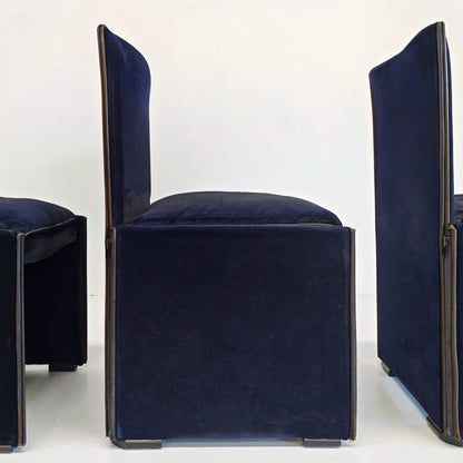 Set di 4 Sedie in velluto blu modello 401 "Break" Mario Bellini per Cassina  anni '80