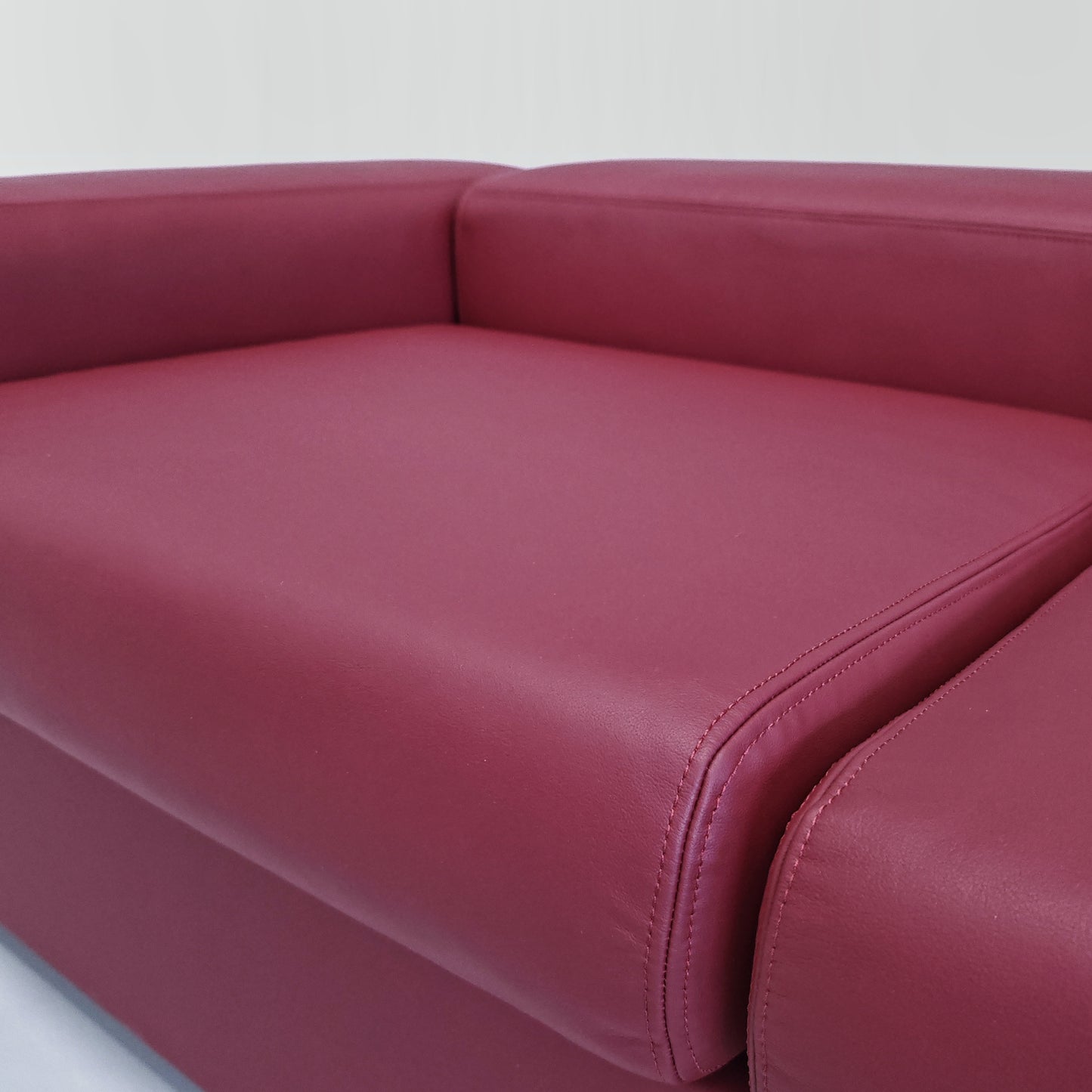Divano Daybed mod. 711 Tito Agnoli per Cinova Pelle nuova Rosso chianti