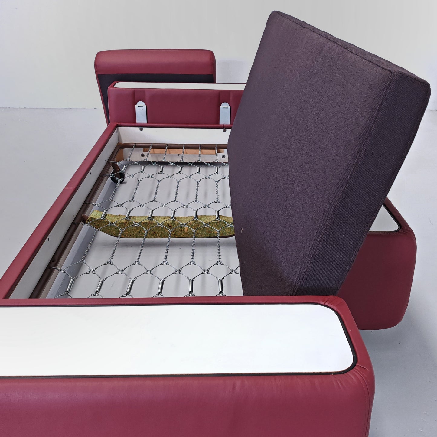 Divano Daybed mod. 711 Tito Agnoli per Cinova Pelle nuova Rosso chianti