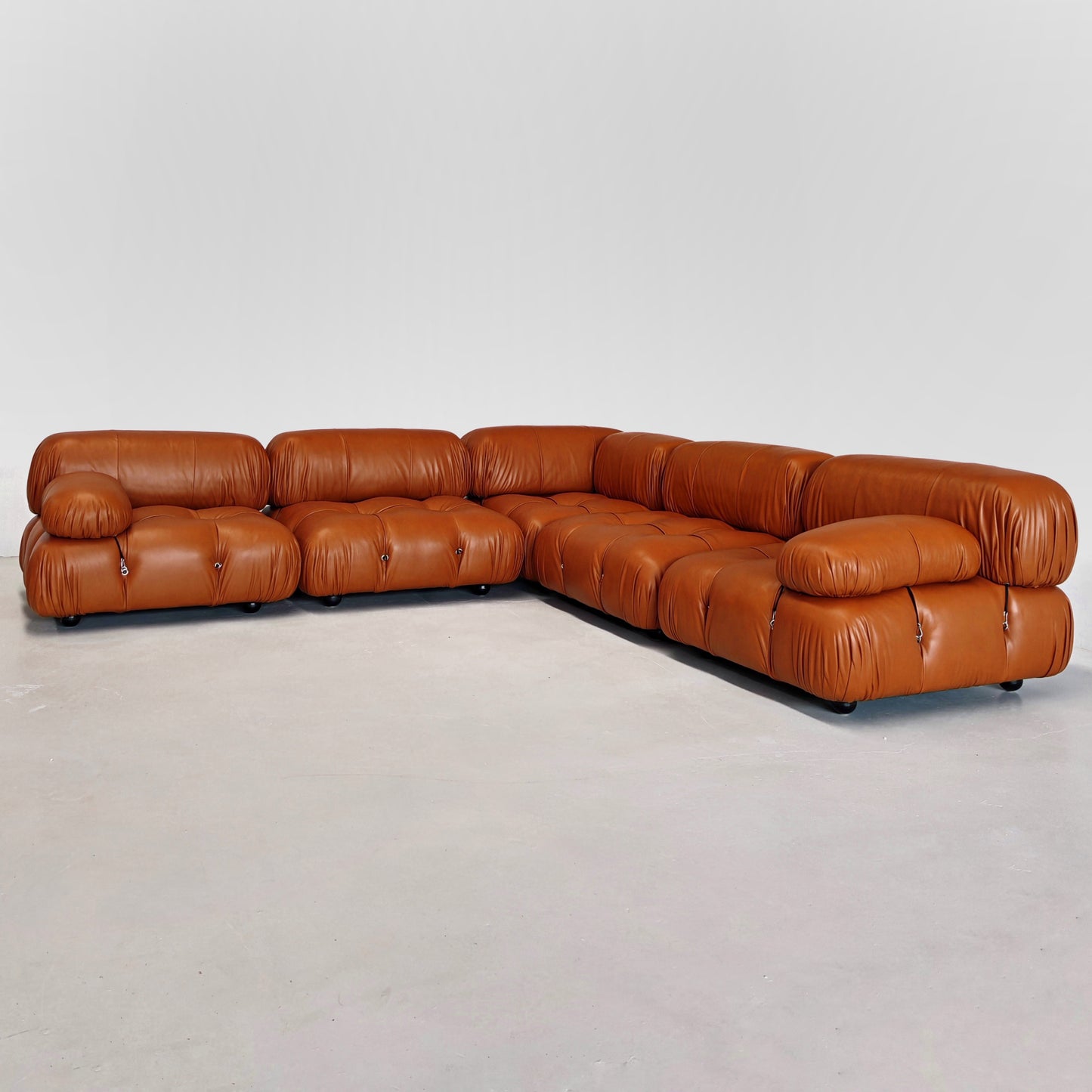 Divano 5 moduli Camaleonda Mario Bellini per B&B Pelle nuova Cognac