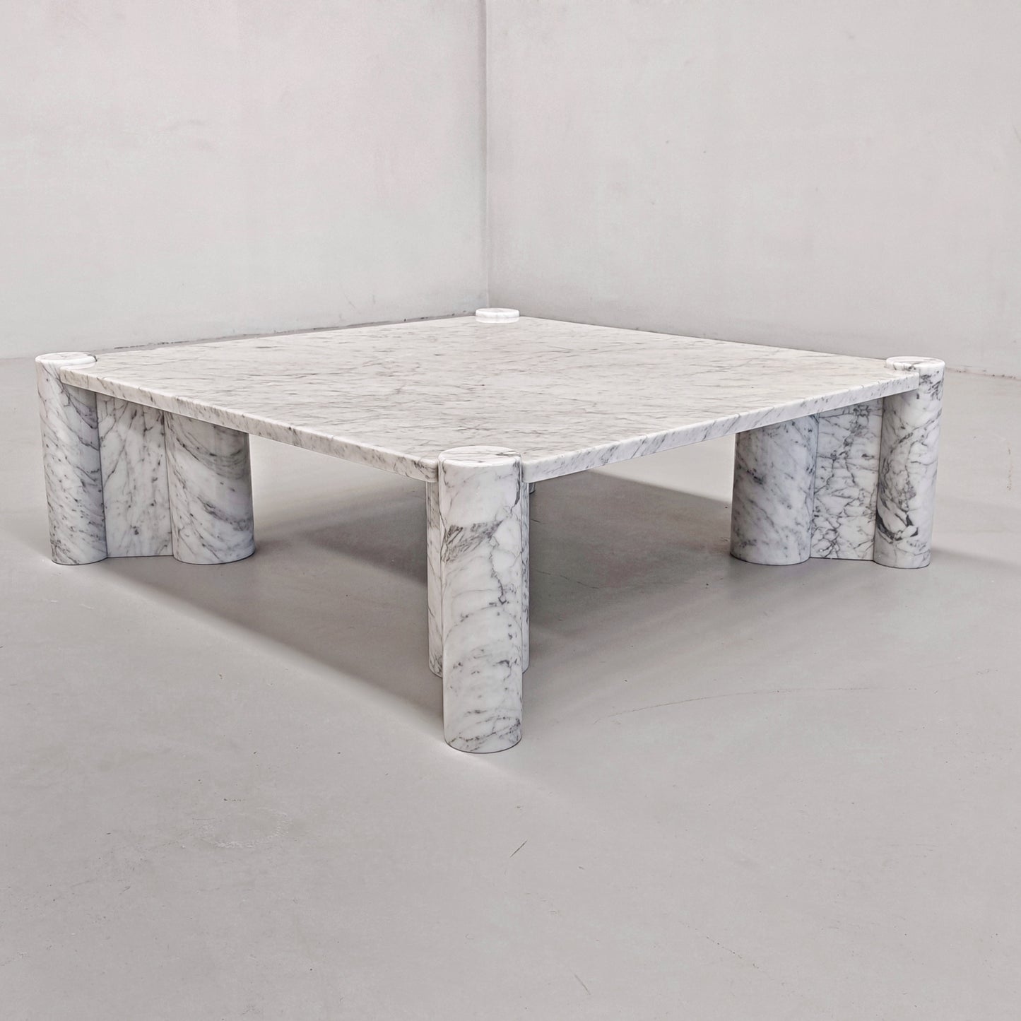 Tavolino da Salotto Coffee Table in marmo mod. Jumbo, Gae Aulenti per Knoll.