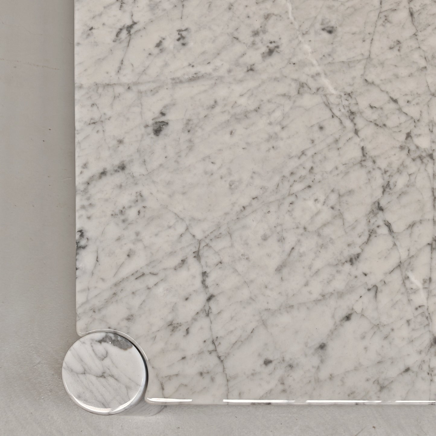 Tavolino da Salotto Coffee Table in marmo mod. Jumbo, Gae Aulenti per Knoll.