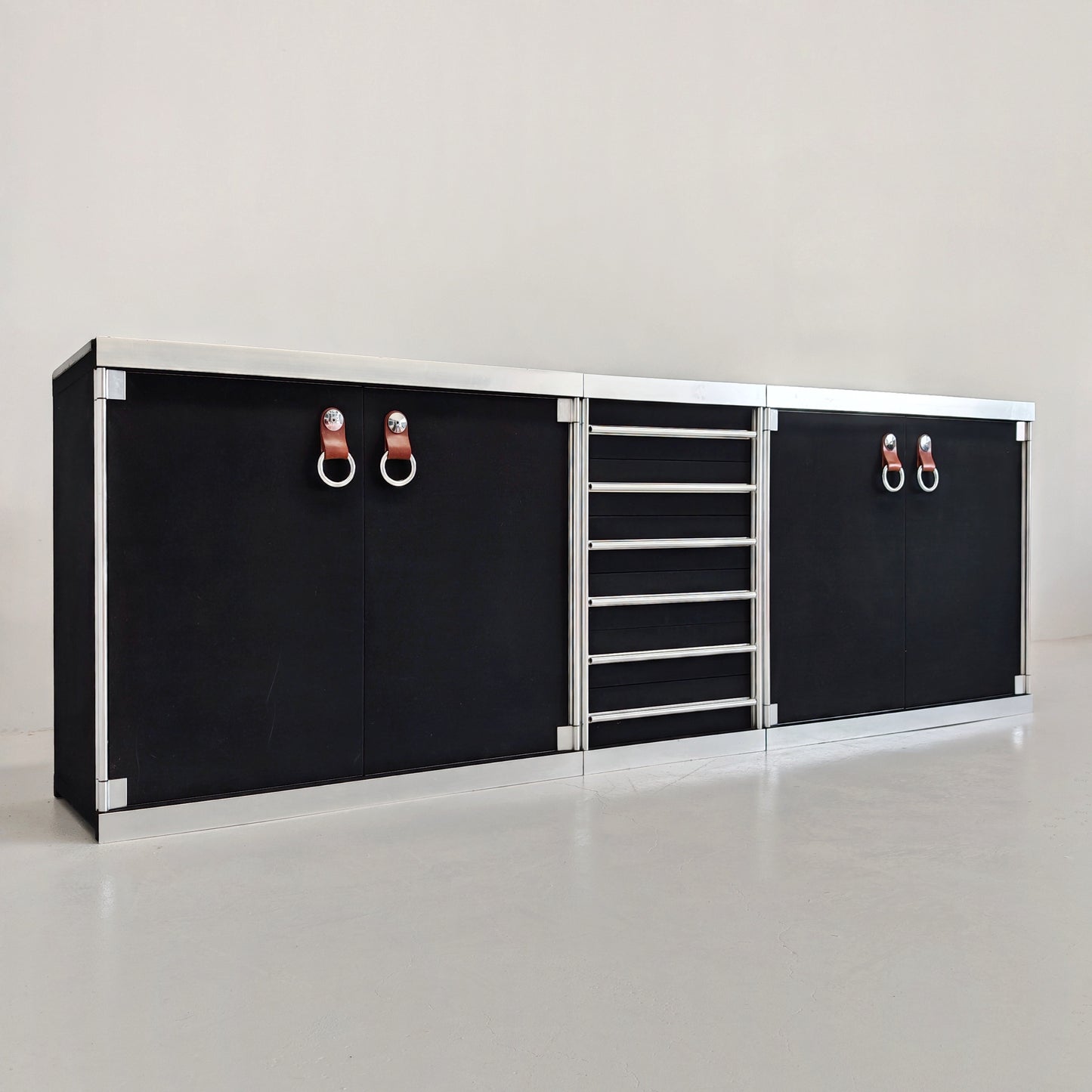 Sideboard Guido Faleschini per i4 Mariani (Hermes) anni 70
