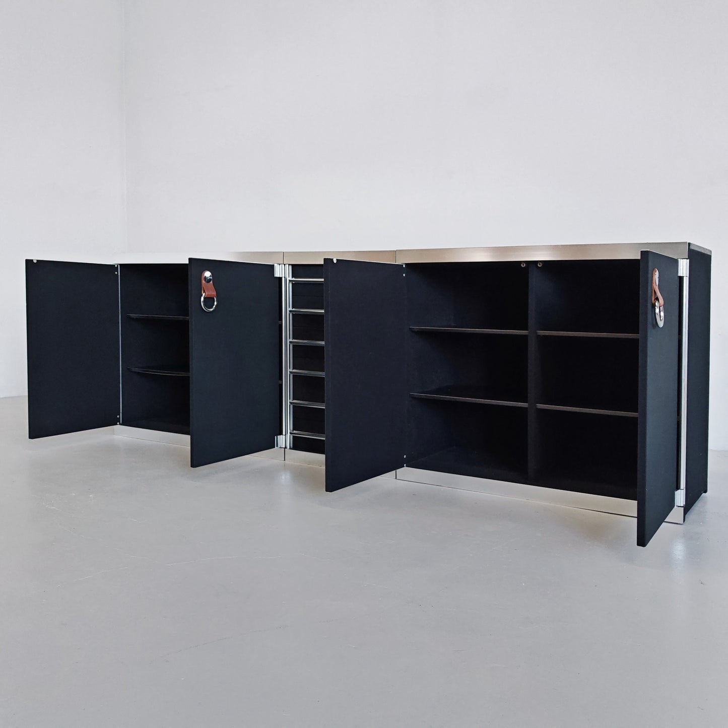 Sideboard Guido Faleschini per i4 Mariani (Hermes) anni 70